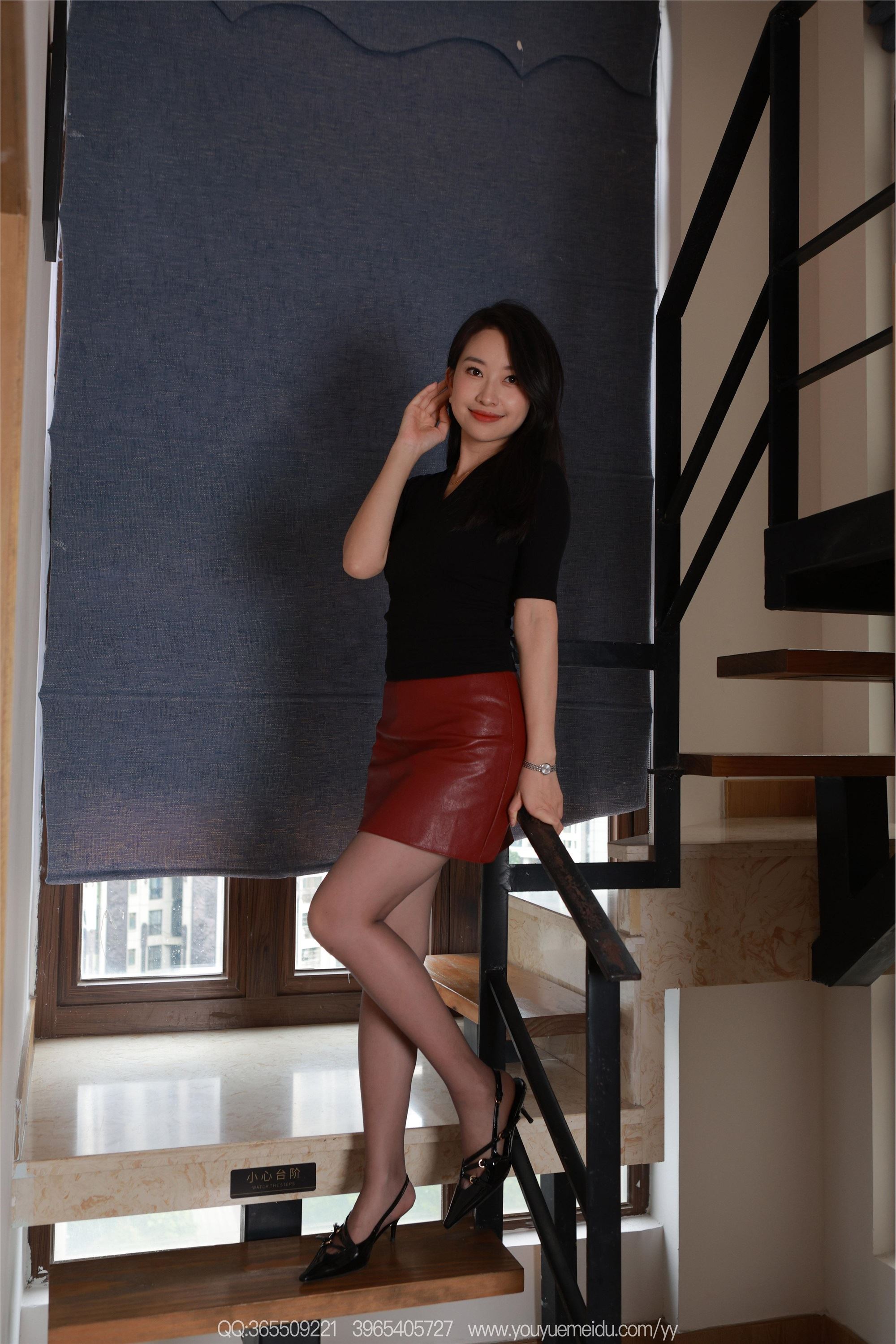 IESS异思趣向  2025.11.12 丝享家 2208 小婕《红色小皮裙》